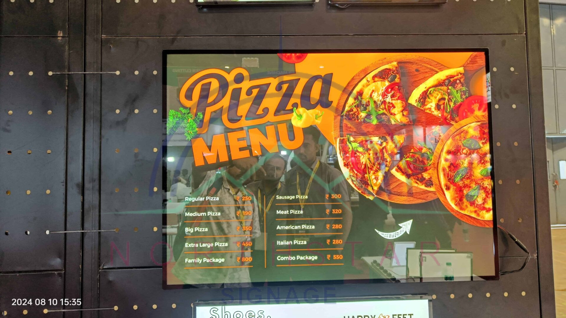 Pizza Display Mockup